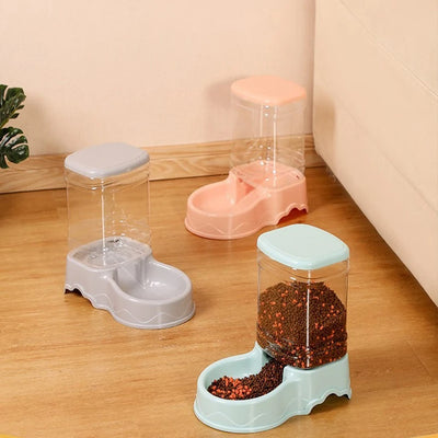 Large capacity dog bowl